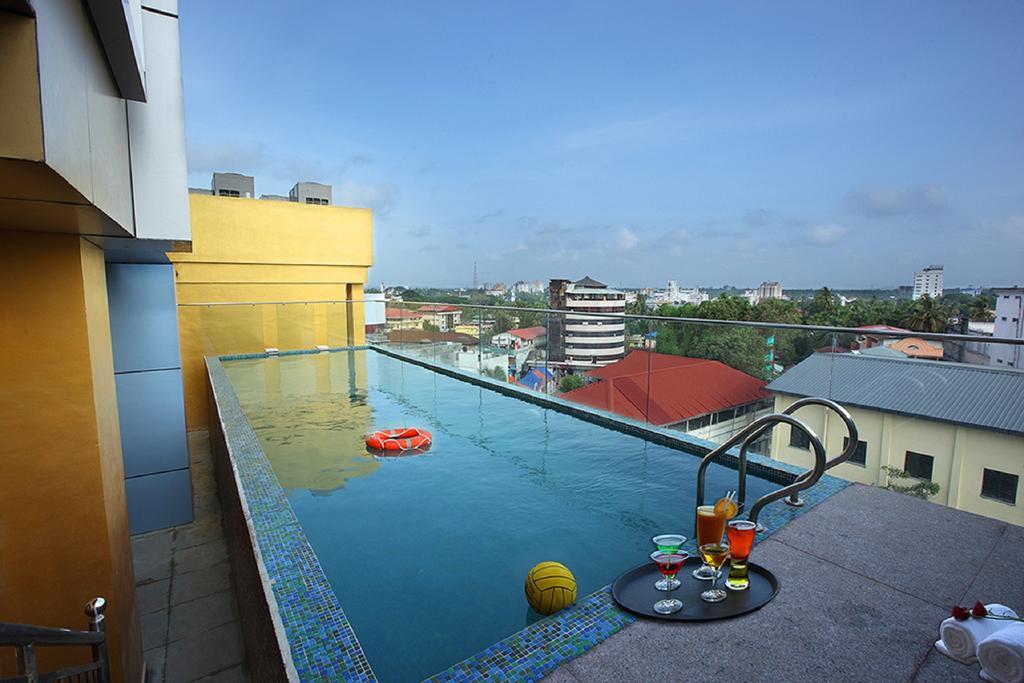 The Garuda Hotel Thrissur Kültér fotó