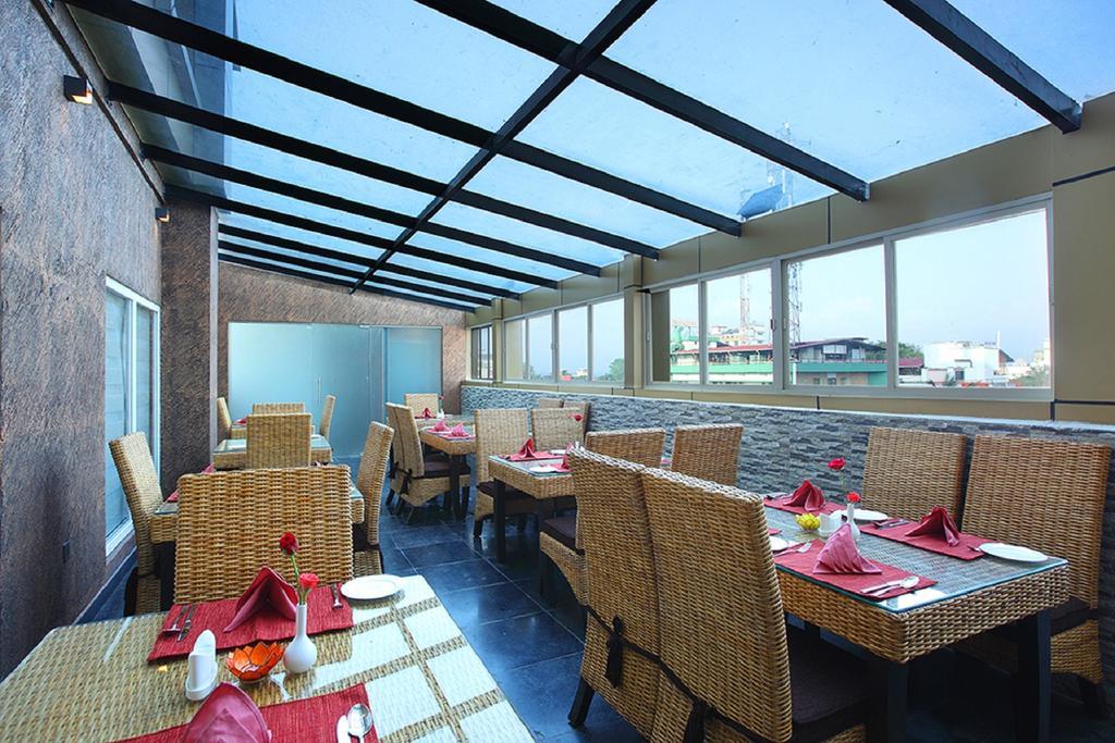 The Garuda Hotel Thrissur Kültér fotó