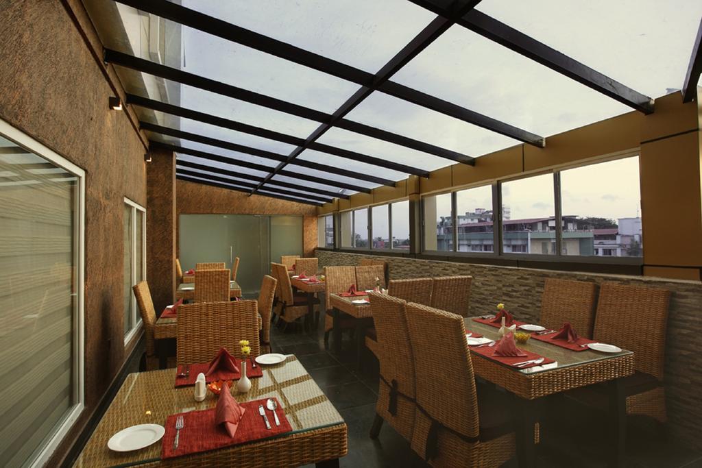 The Garuda Hotel Thrissur Kültér fotó